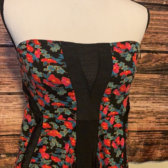 Free People Tops - Free People) Floral Halter Top